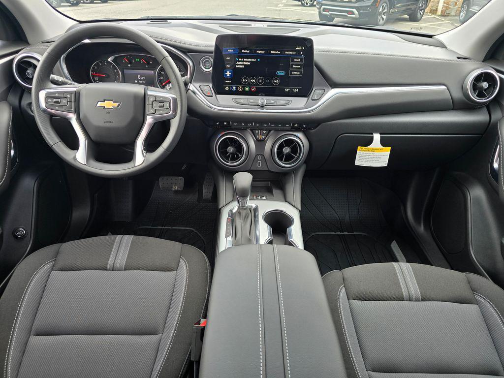 new 2025 Chevrolet Blazer car, priced at $36,362