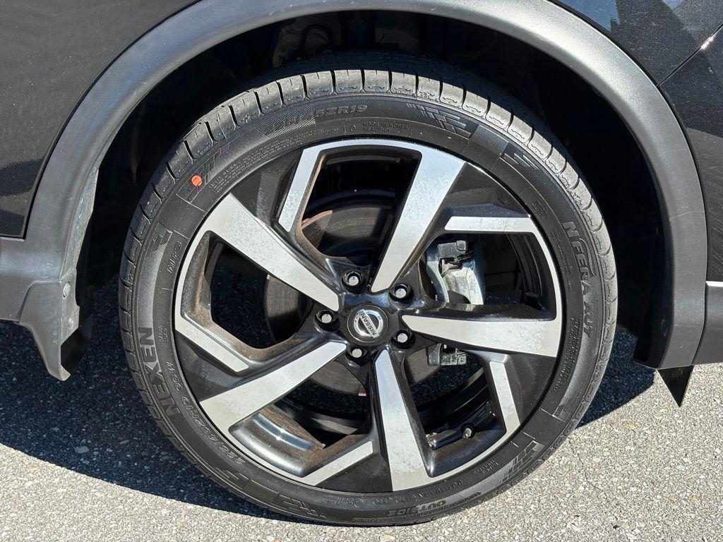 used 2022 Nissan Rogue Sport car, priced at $21,499