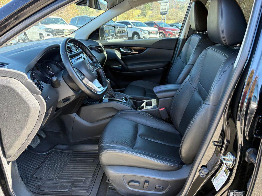 used 2022 Nissan Rogue Sport car, priced at $21,499