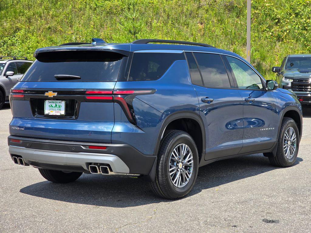 new 2025 Chevrolet Traverse car, priced at $39,997