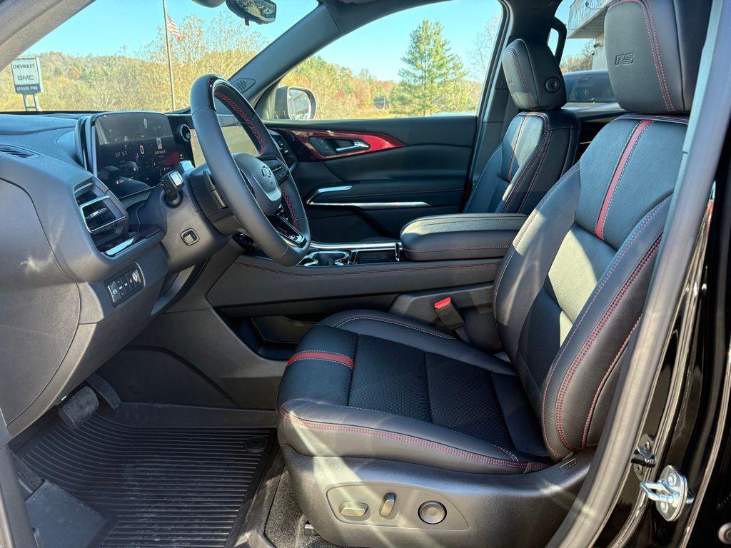 new 2026 Chevrolet Traverse car, priced at $58,987