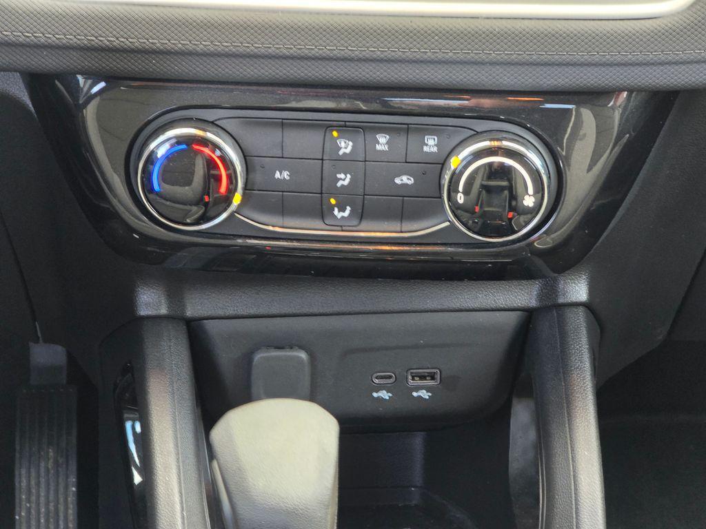 used 2024 Chevrolet TrailBlazer car, priced at $21,998