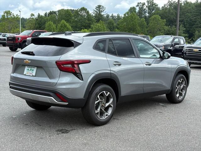 new 2025 Chevrolet Trax car, priced at $25,206