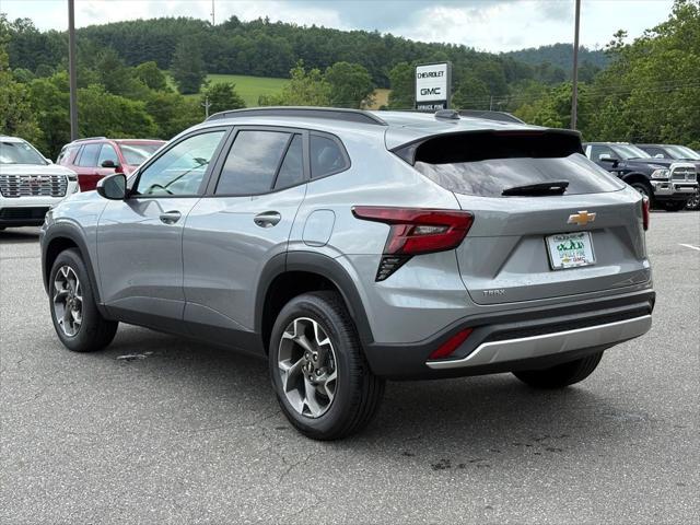 new 2025 Chevrolet Trax car, priced at $25,206