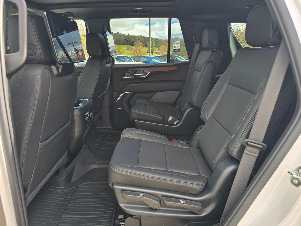 new 2025 GMC Yukon car, priced at $92,312