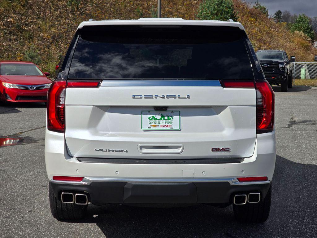 new 2025 GMC Yukon car, priced at $92,312