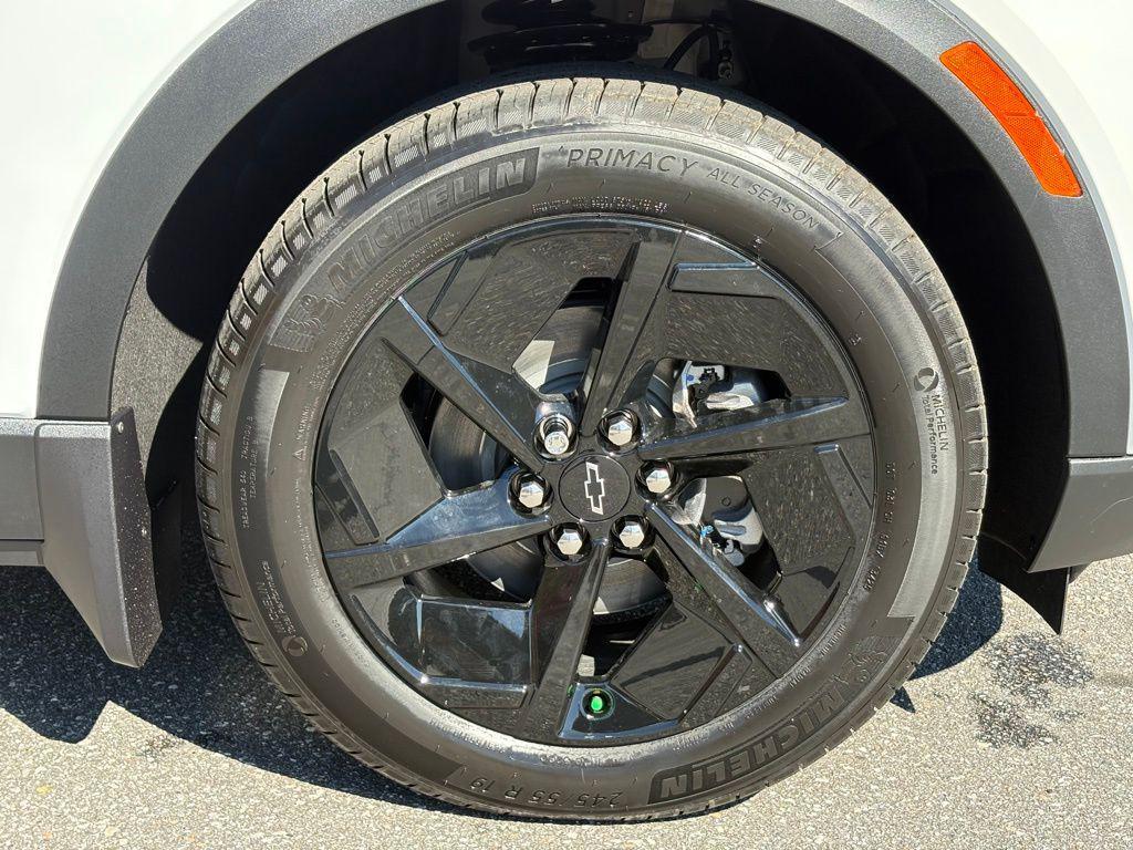 new 2026 Chevrolet Equinox EV car, priced at $33,315