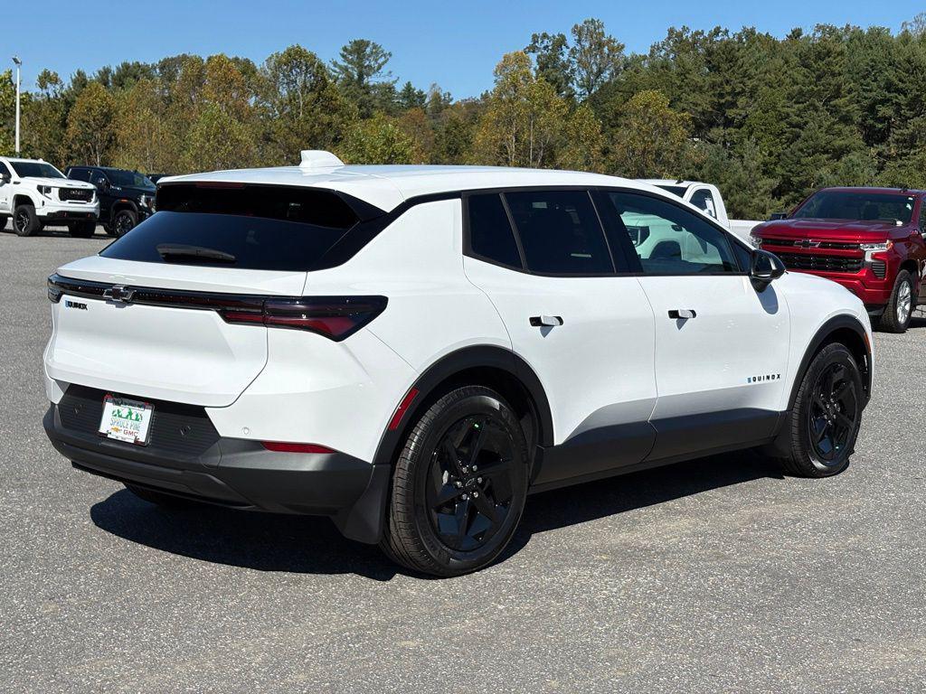 new 2026 Chevrolet Equinox EV car, priced at $33,315