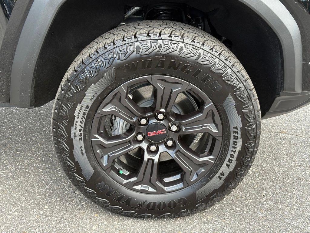 used 2025 GMC Canyon car, priced at $42,656