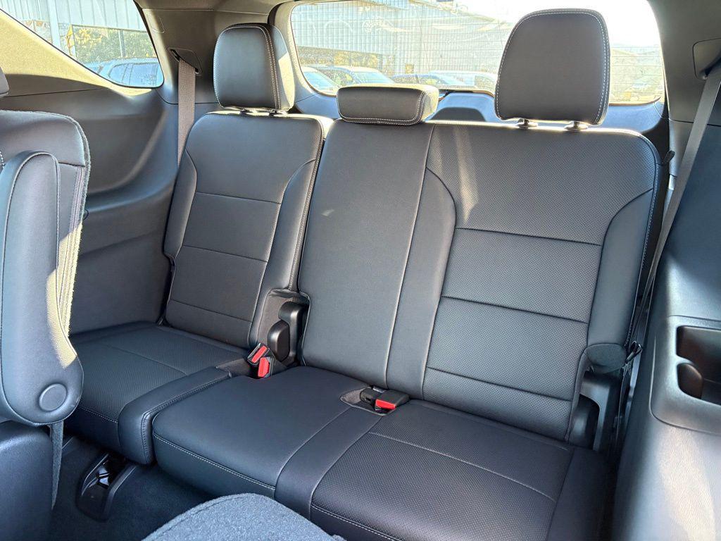 new 2026 Chevrolet Traverse car, priced at $45,391