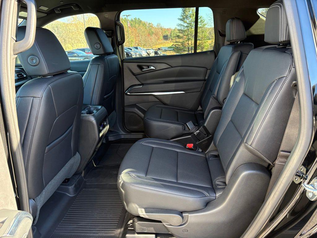 new 2026 Chevrolet Traverse car, priced at $45,391