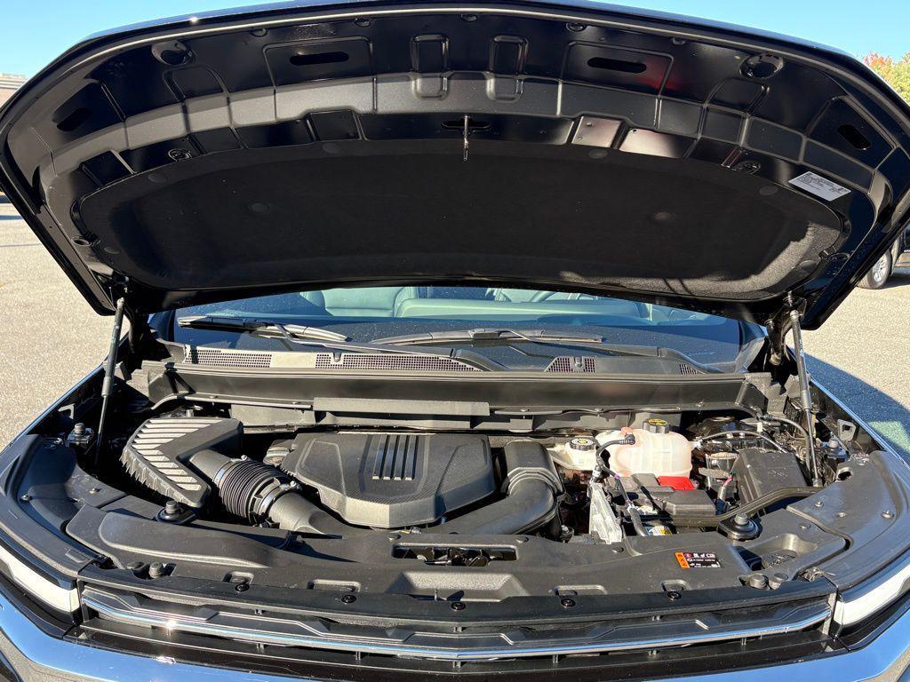 new 2026 Chevrolet Traverse car, priced at $45,391