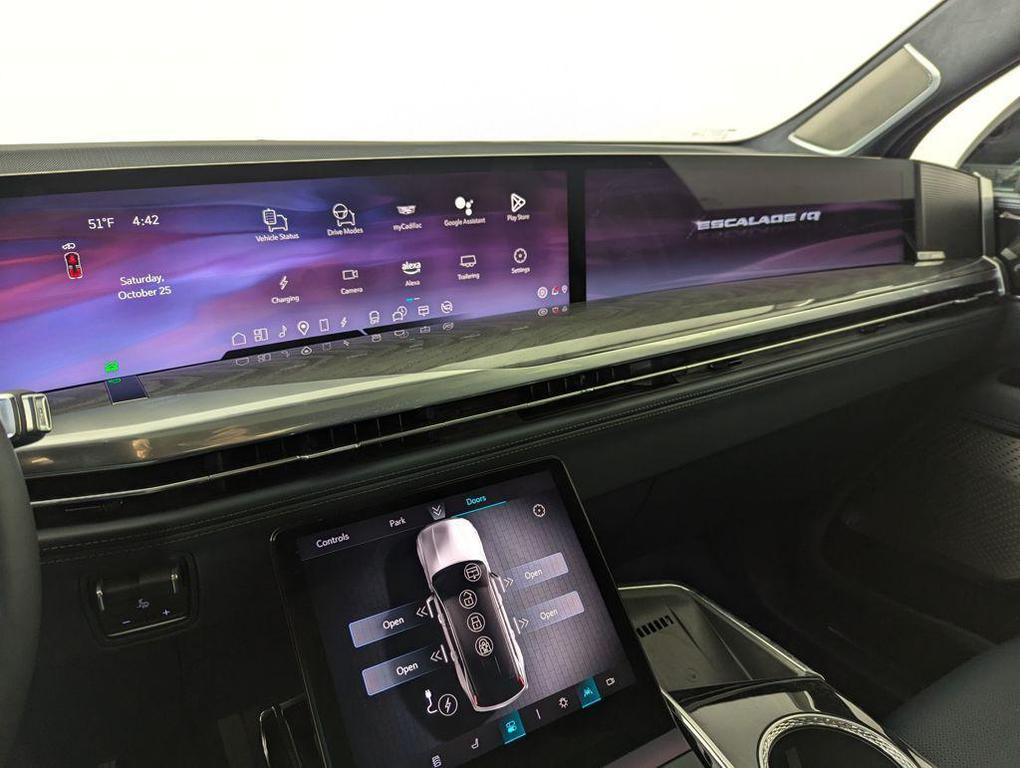 used 2025 Cadillac Escalade IQ car