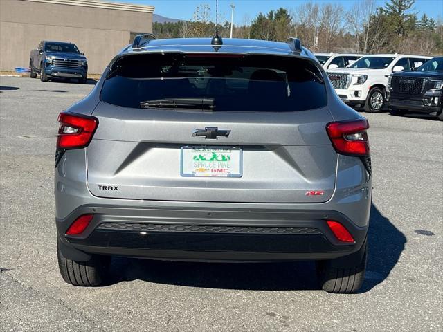 new 2025 Chevrolet Trax car, priced at $27,570