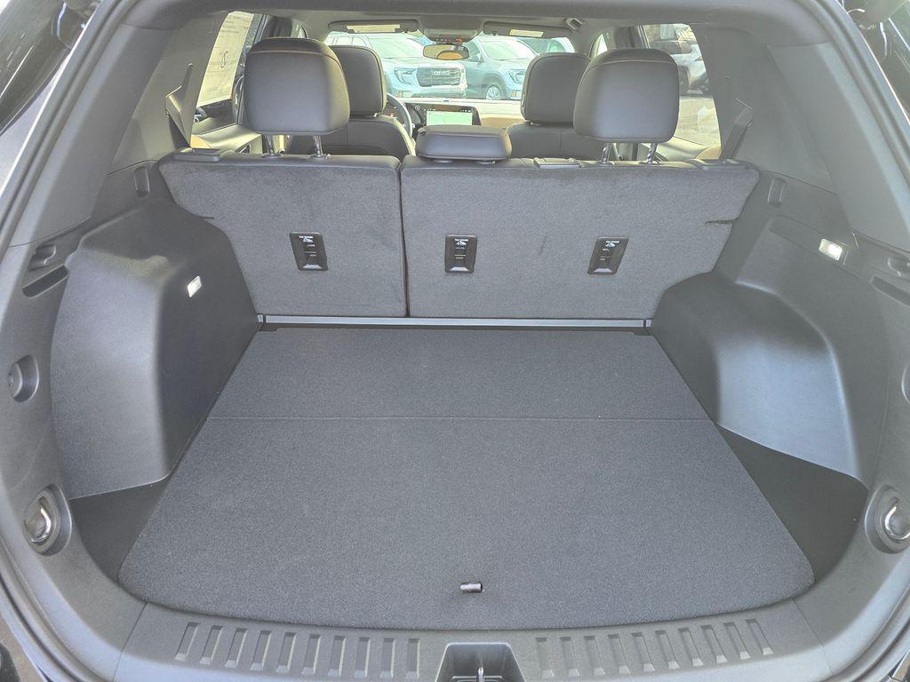 new 2026 Chevrolet Equinox car, priced at $36,984