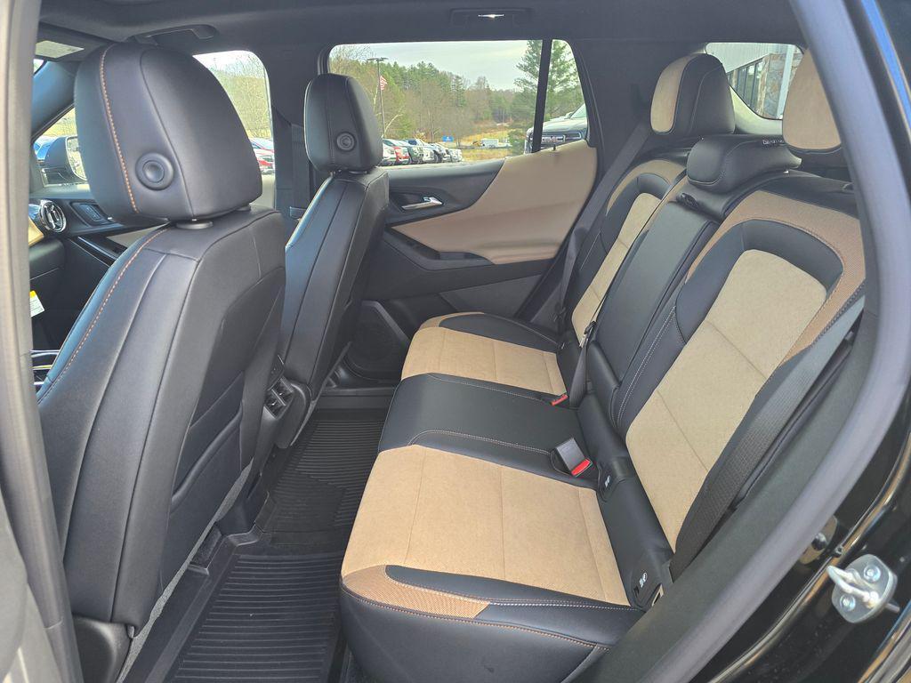 new 2026 Chevrolet Equinox car, priced at $36,984