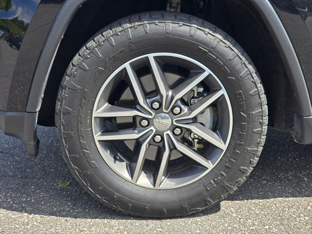 used 2018 Jeep Grand Cherokee car, priced at $14,970