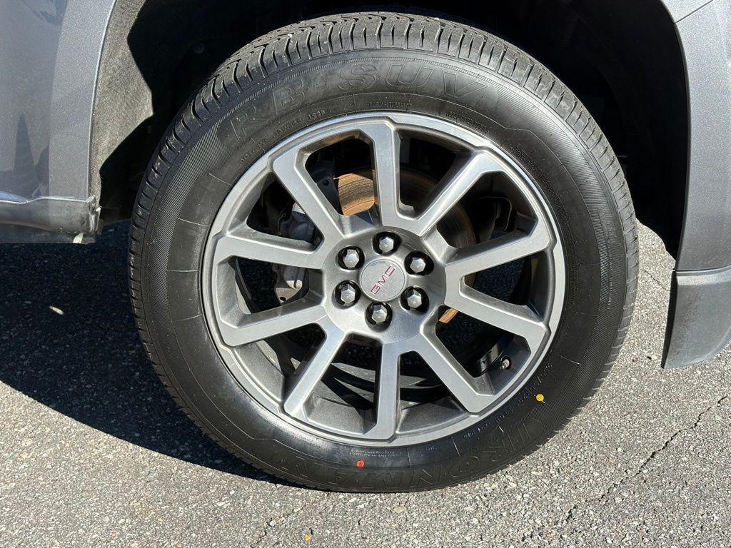 used 2020 GMC Canyon car, priced at $25,741