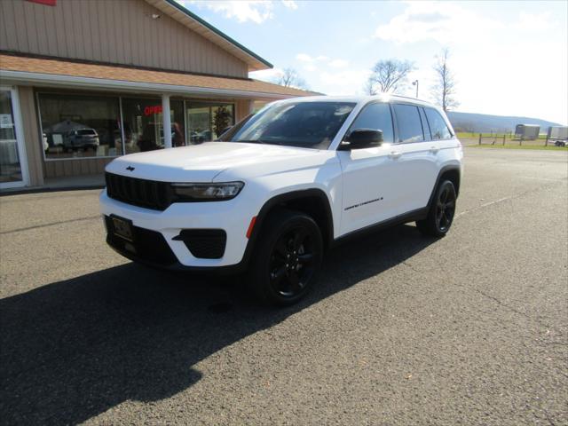 used 2023 Jeep Grand Cherokee car, priced at $36,950