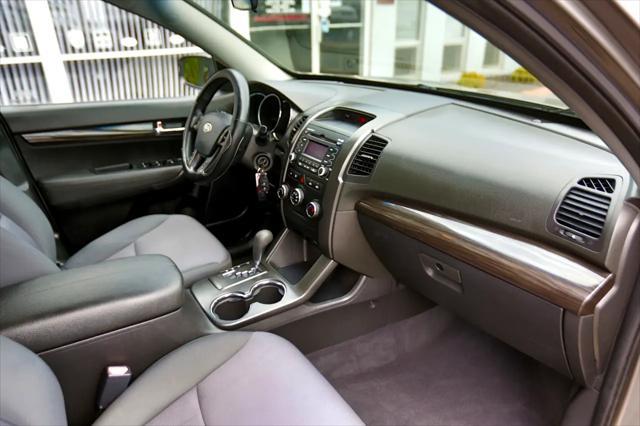 used 2012 Kia Sorento car, priced at $8,900