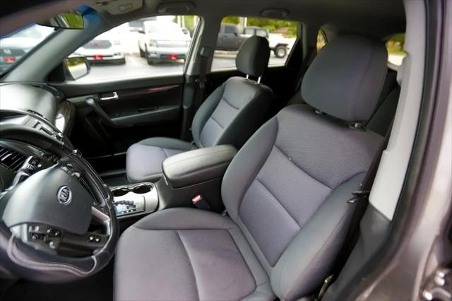 used 2012 Kia Sorento car, priced at $8,900
