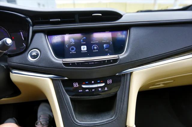 used 2017 Cadillac XT5 car, priced at $15,900