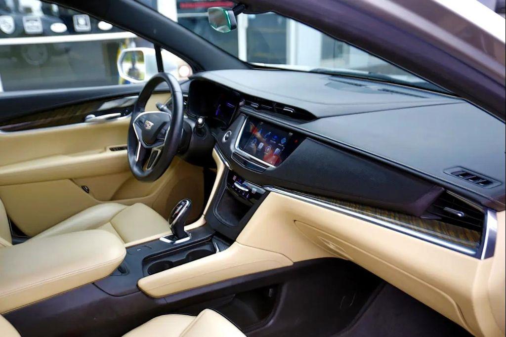 used 2017 Cadillac XT5 car, priced at $13,900