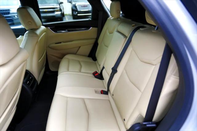 used 2017 Cadillac XT5 car, priced at $15,900