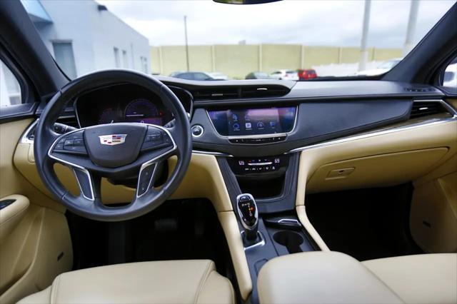 used 2017 Cadillac XT5 car, priced at $15,900