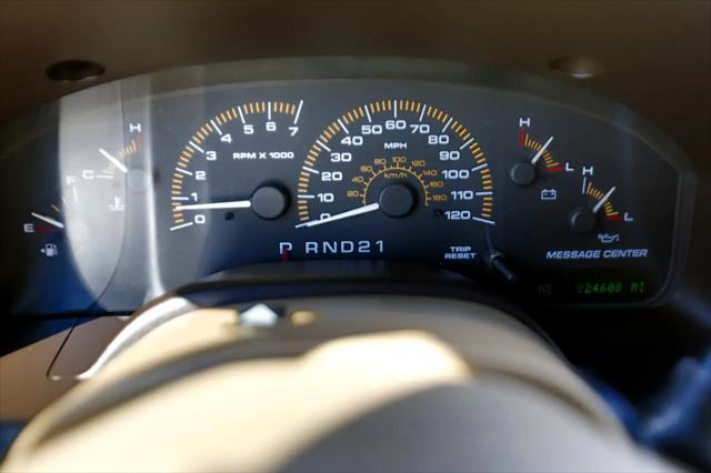 used 2003 Ford Expedition car, priced at $5,000