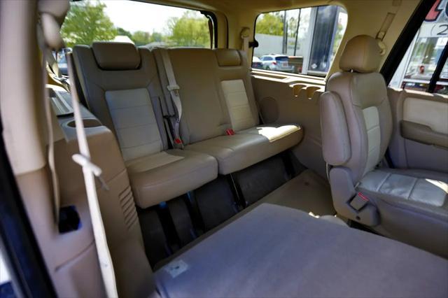 used 2003 Ford Expedition car, priced at $5,000