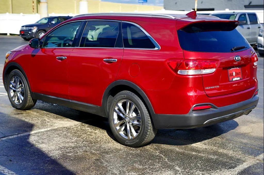 used 2018 Kia Sorento car, priced at $13,900