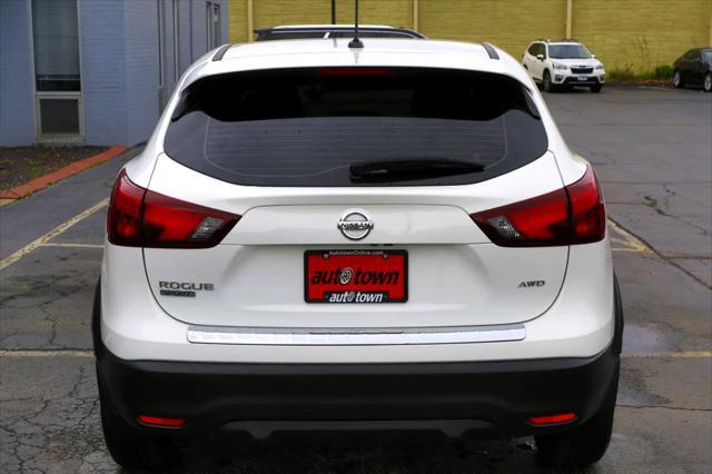 used 2019 Nissan Rogue Sport car, priced at $13,900