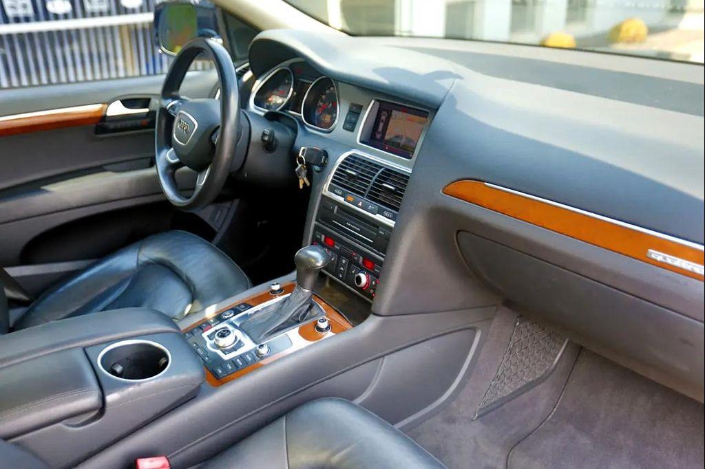 used 2014 Audi Q7 car, priced at $14,000