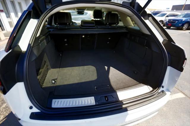 used 2022 Land Rover Range Rover Velar car, priced at $30,000