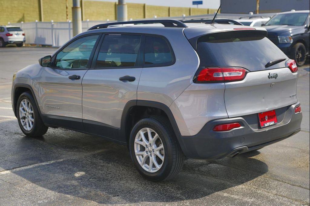 used 2016 Jeep Cherokee car, priced at $9,800
