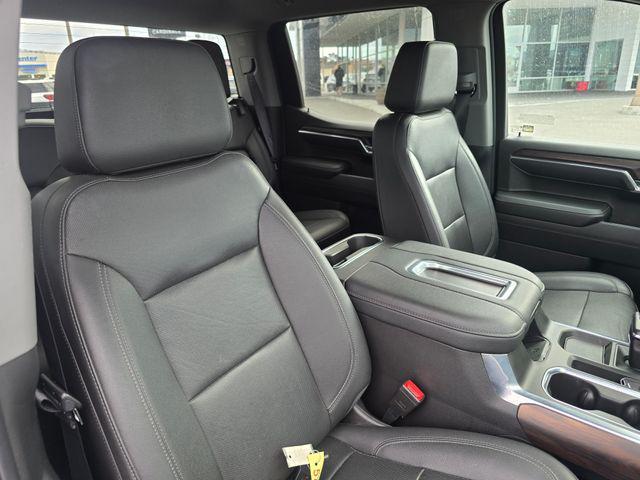 used 2022 GMC Sierra 1500 car, priced at $38,995