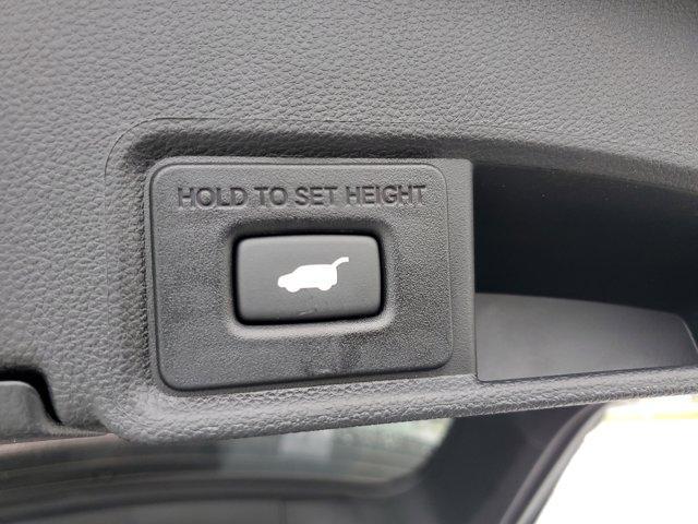 new 2025 Acura RDX car, priced at $48,650