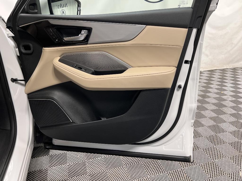 used 2023 Acura MDX car, priced at $46,991