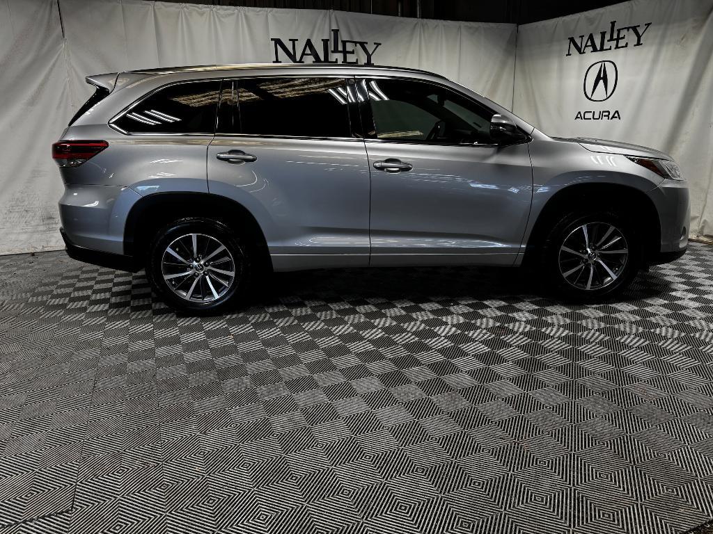 used 2017 Toyota Highlander car, priced at $24,791