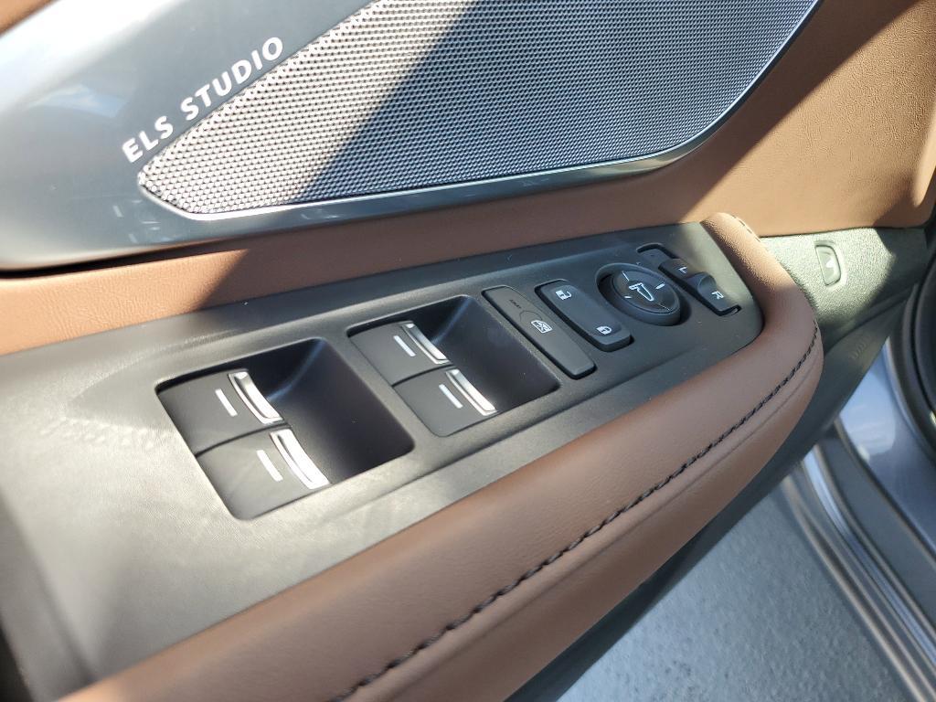 new 2025 Acura RDX car, priced at $49,250