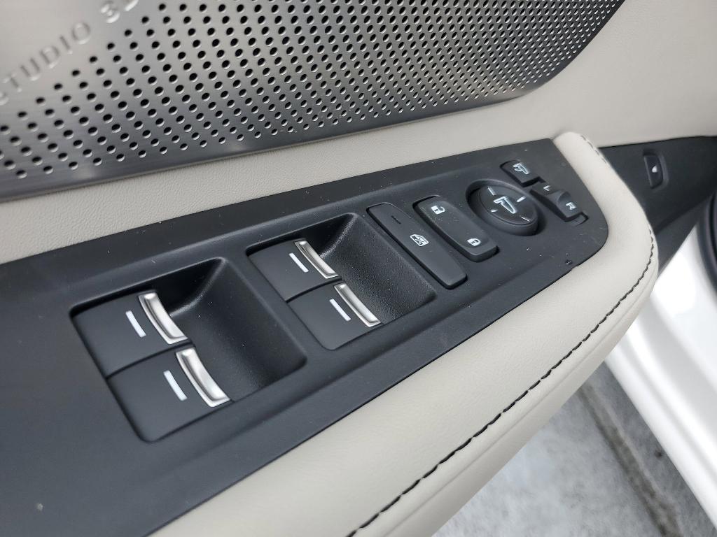 new 2025 Acura RDX car, priced at $54,400