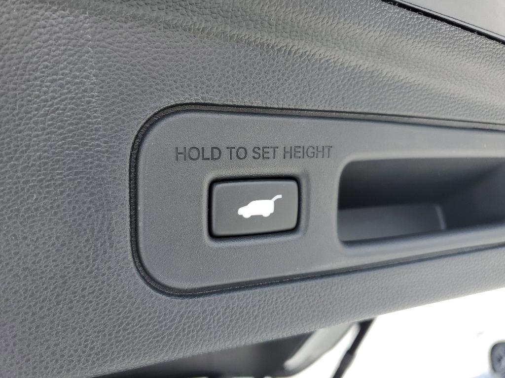 new 2025 Acura MDX car, priced at $60,750