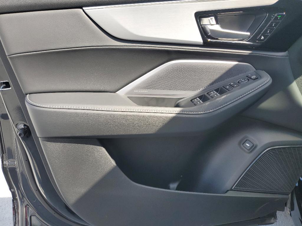 new 2025 Acura MDX car, priced at $60,750