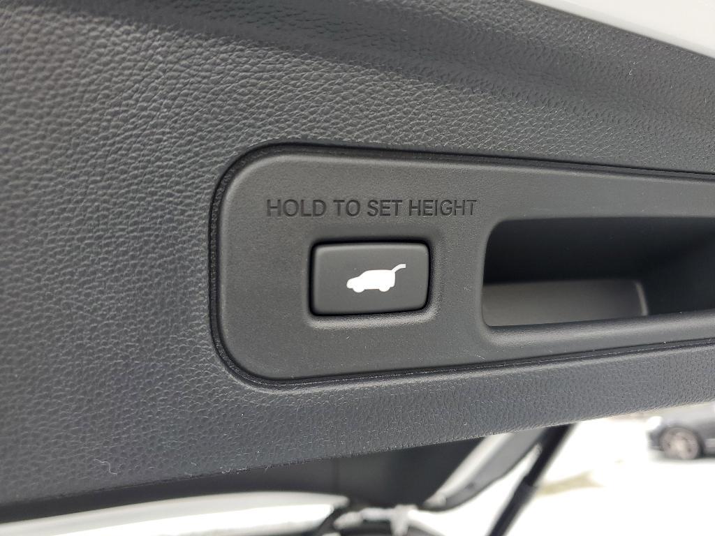 new 2025 Acura MDX car, priced at $60,750