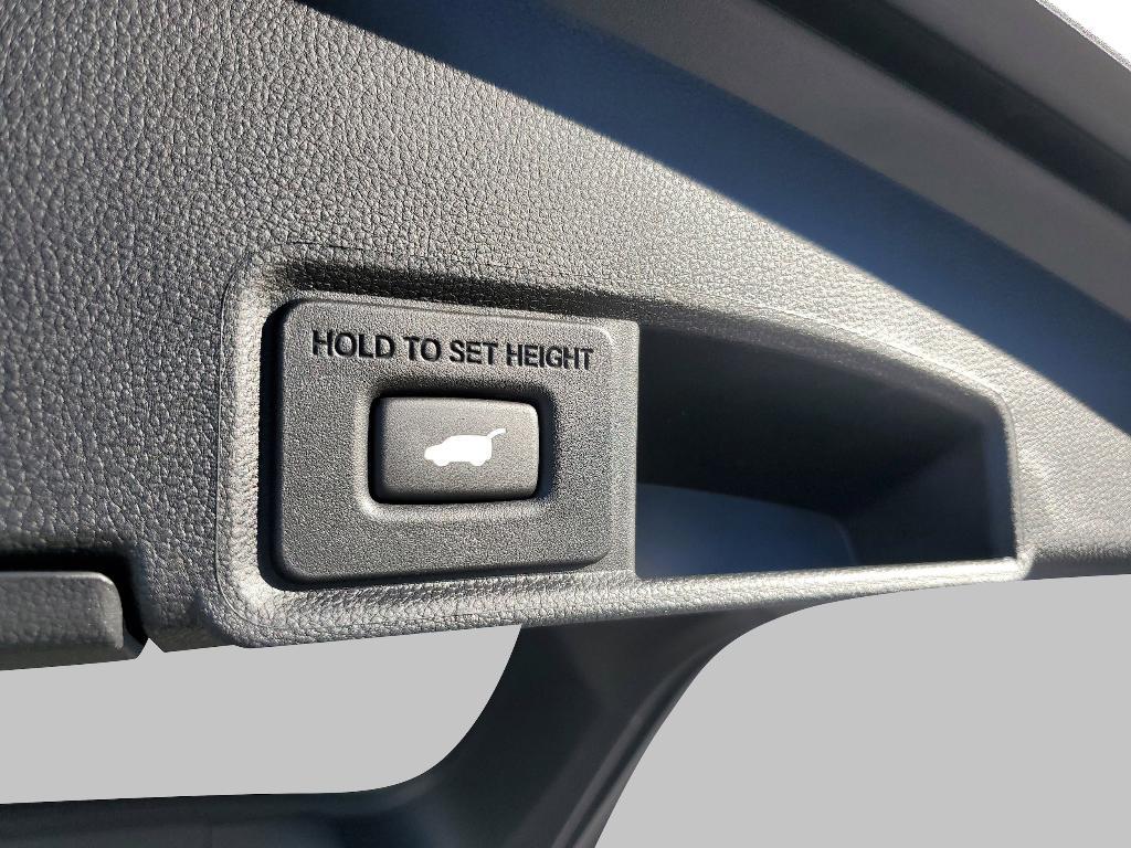 new 2025 Acura RDX car, priced at $49,250