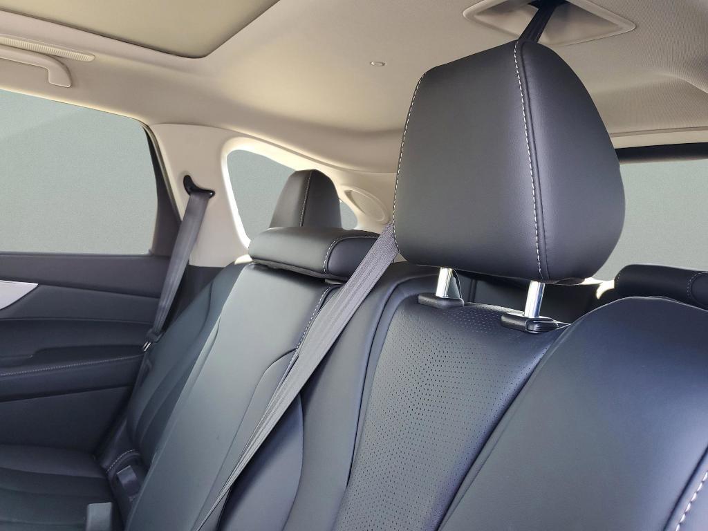 new 2026 Acura MDX car, priced at $61,350