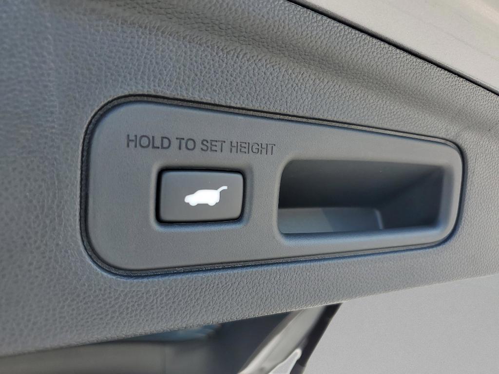 new 2026 Acura MDX car, priced at $61,350