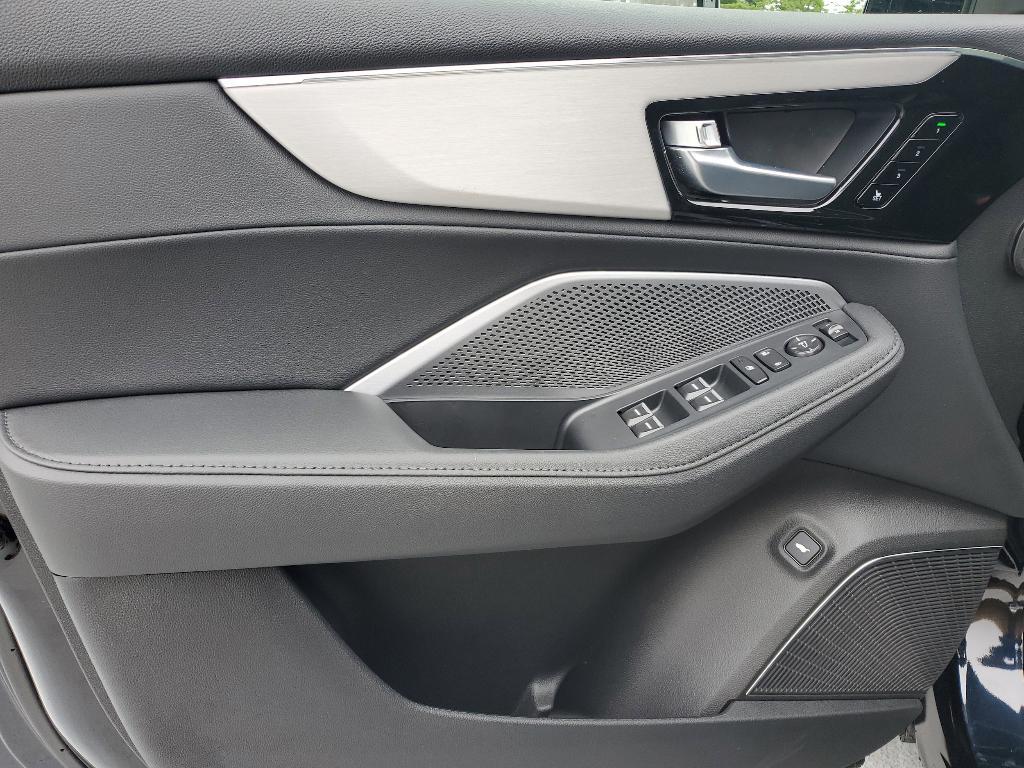 new 2025 Acura MDX car, priced at $55,350