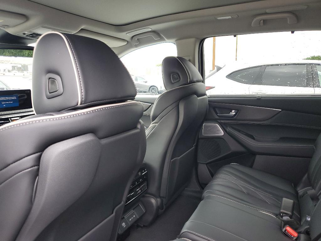new 2025 Acura MDX car, priced at $68,250